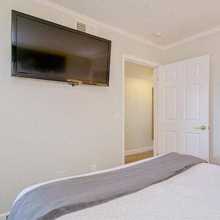 441-Waterfront, Amazing Views, Wifi, Pool And Close To Bucs Stadium Tampa Exterior foto
